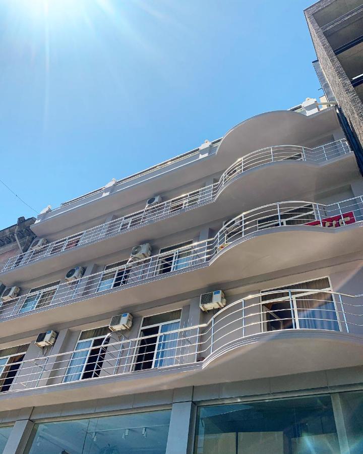 Prestige Hotel Batumi Exterior photo
