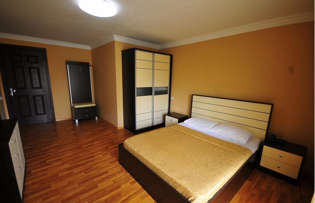 Prestige Hotel Batumi Exterior photo